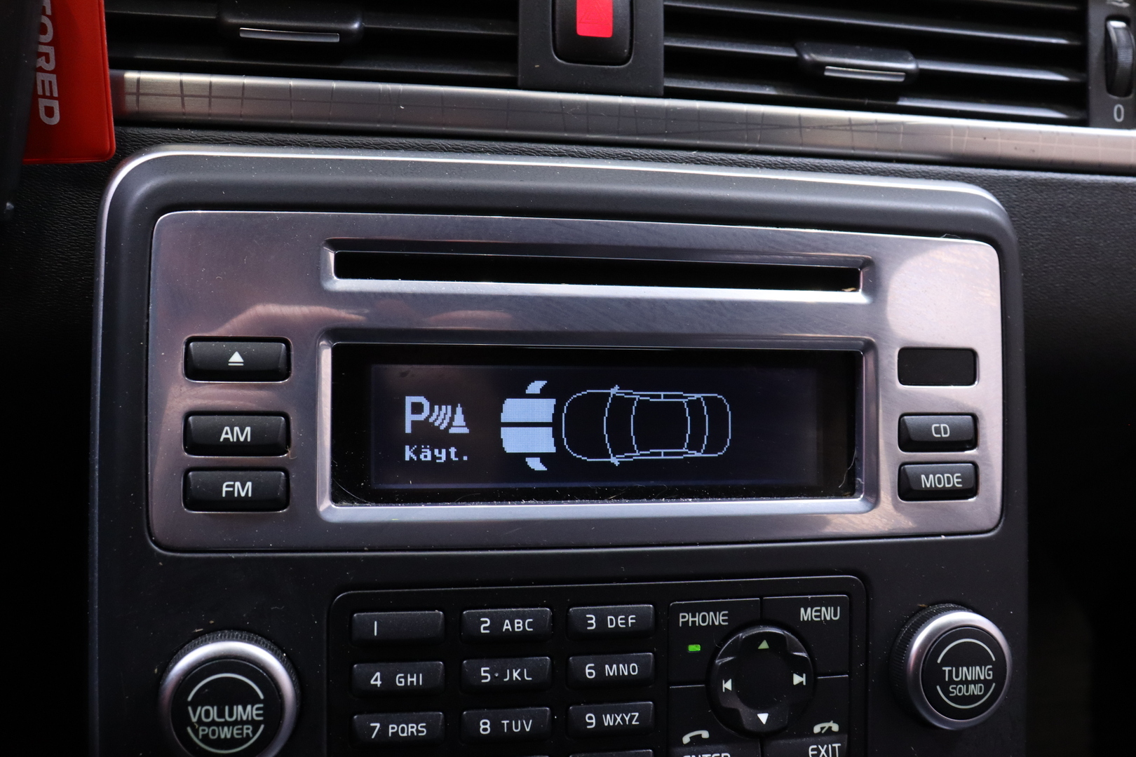 VOLVO XC70 2011