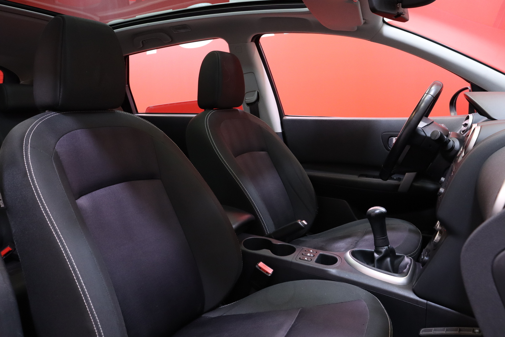 NISSAN Qashqai+2 2012