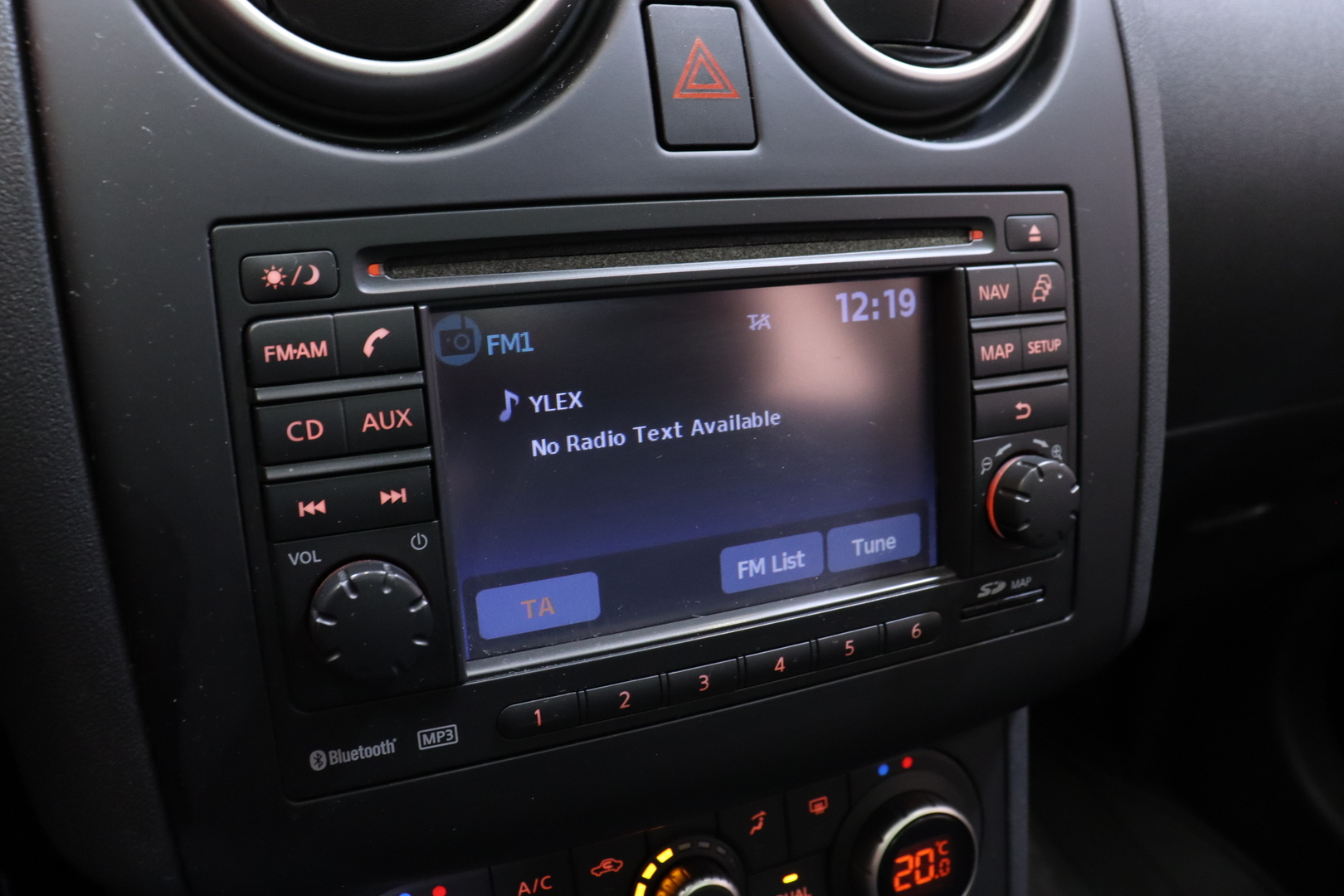 NISSAN Qashqai+2 2012