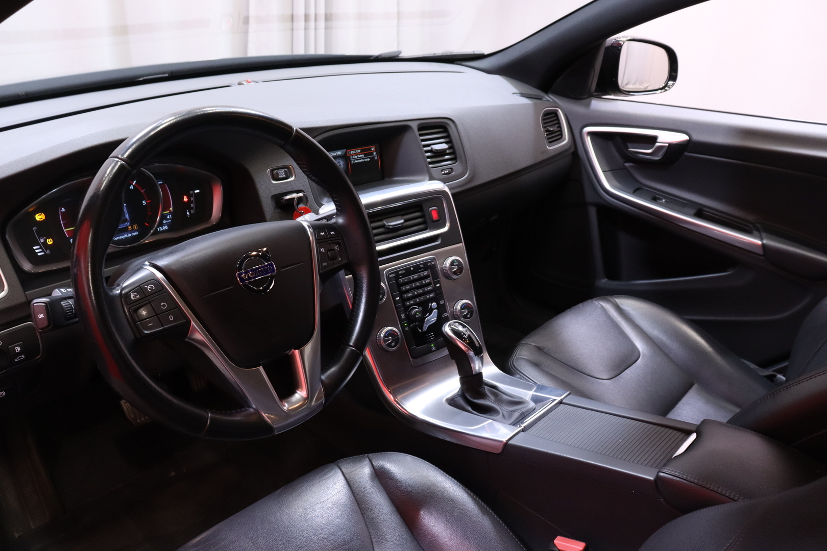 VOLVO V60 Cross Country 2016