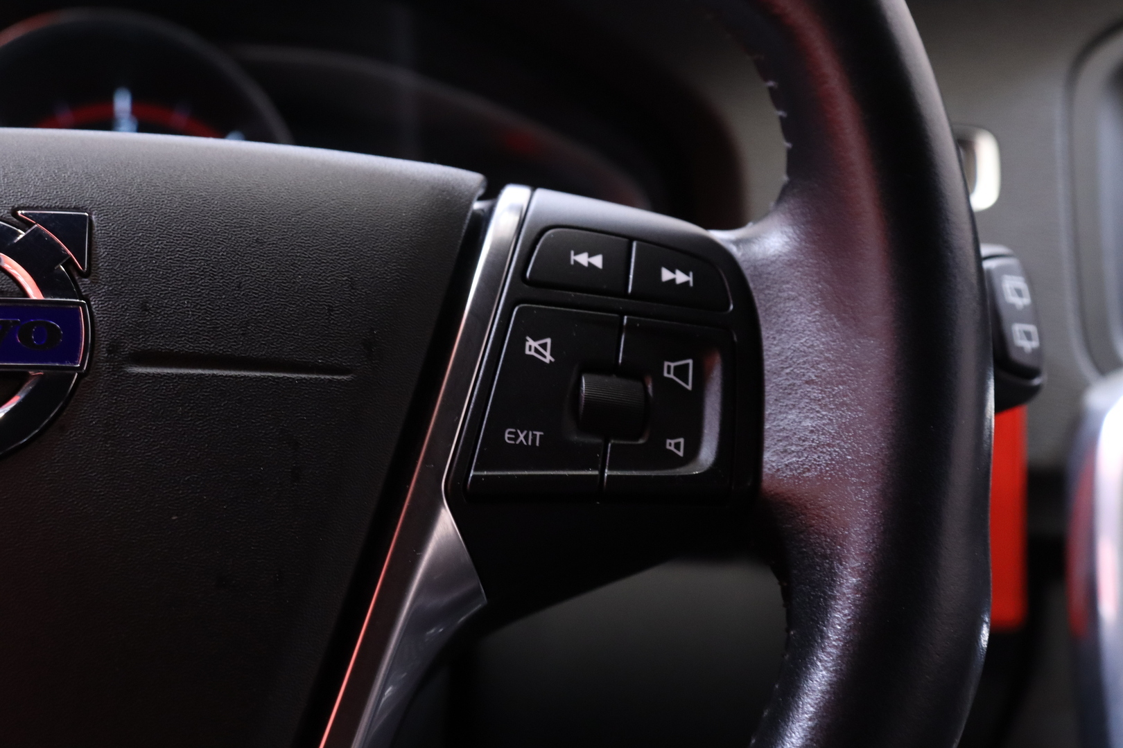 VOLVO V60 Cross Country 2016