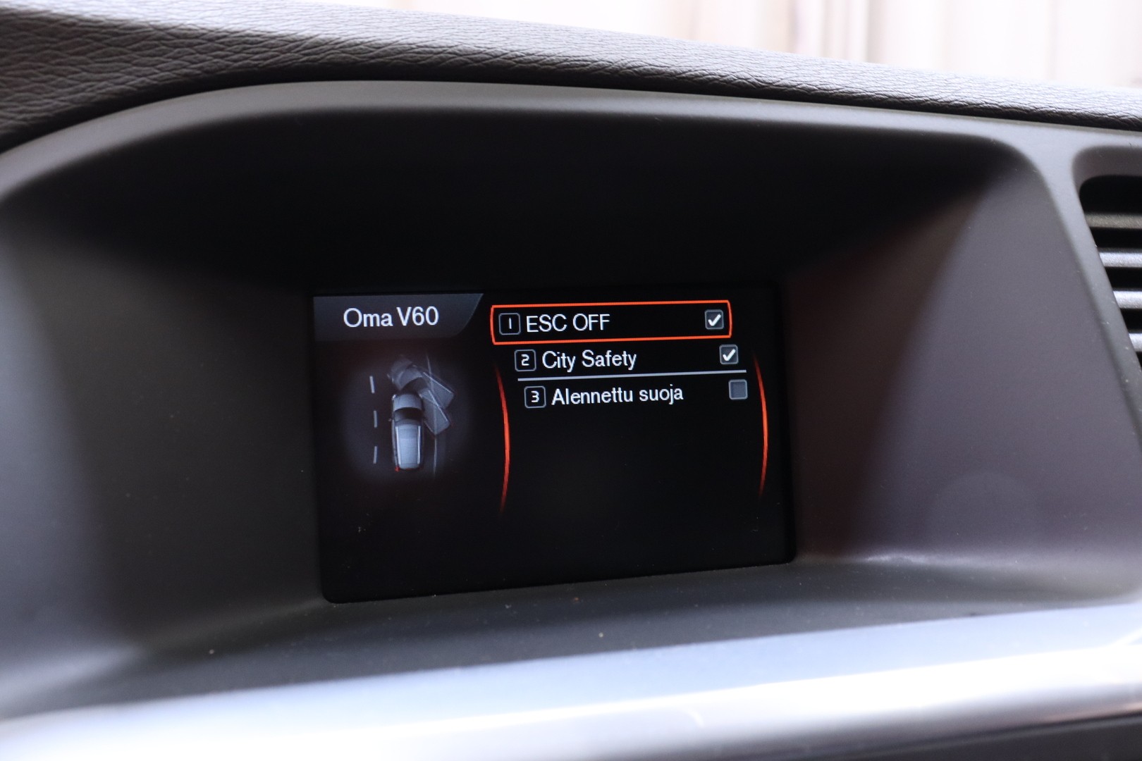 VOLVO V60 Cross Country 2016