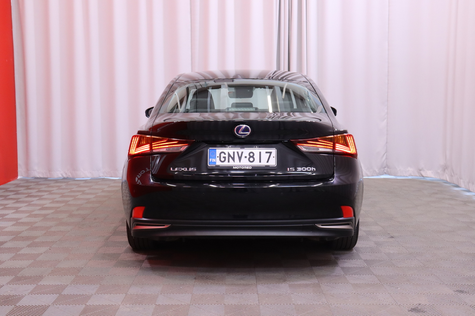 LEXUS IS 2019