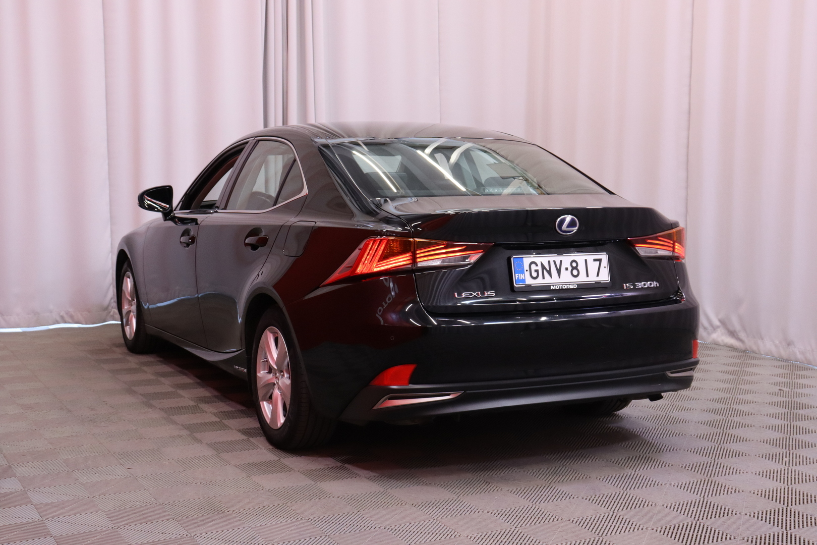 LEXUS IS 2019