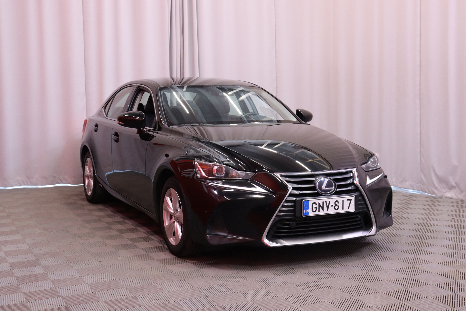LEXUS IS 2019