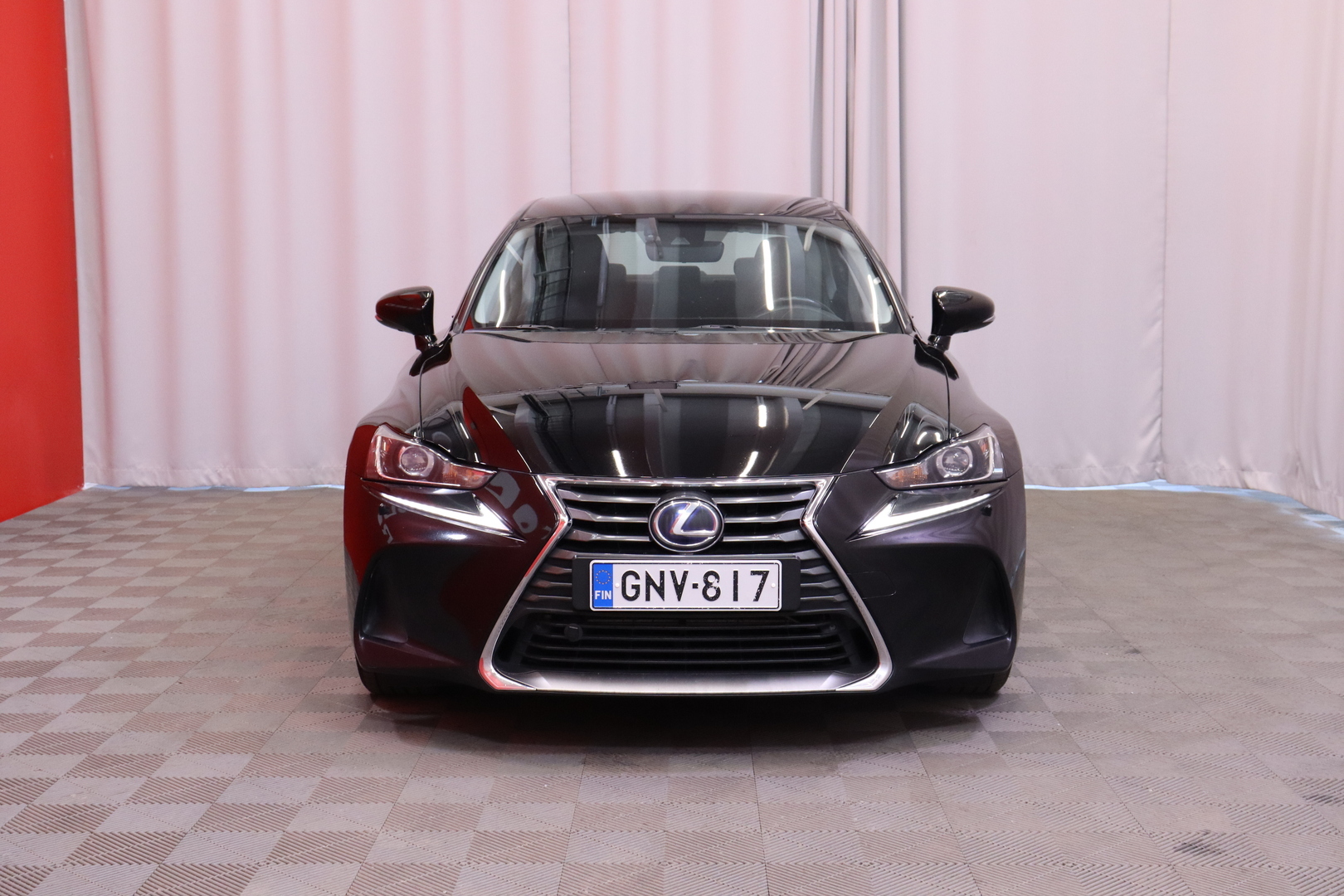 LEXUS IS 2019