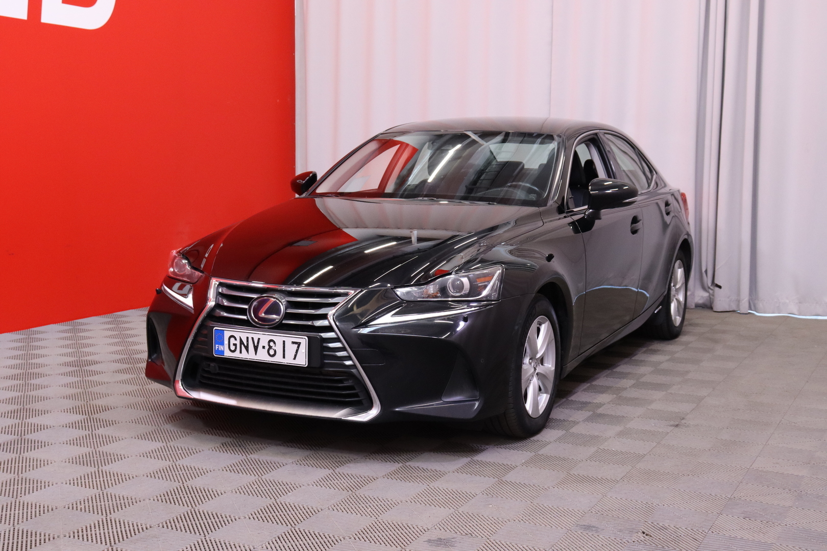 LEXUS IS 2019