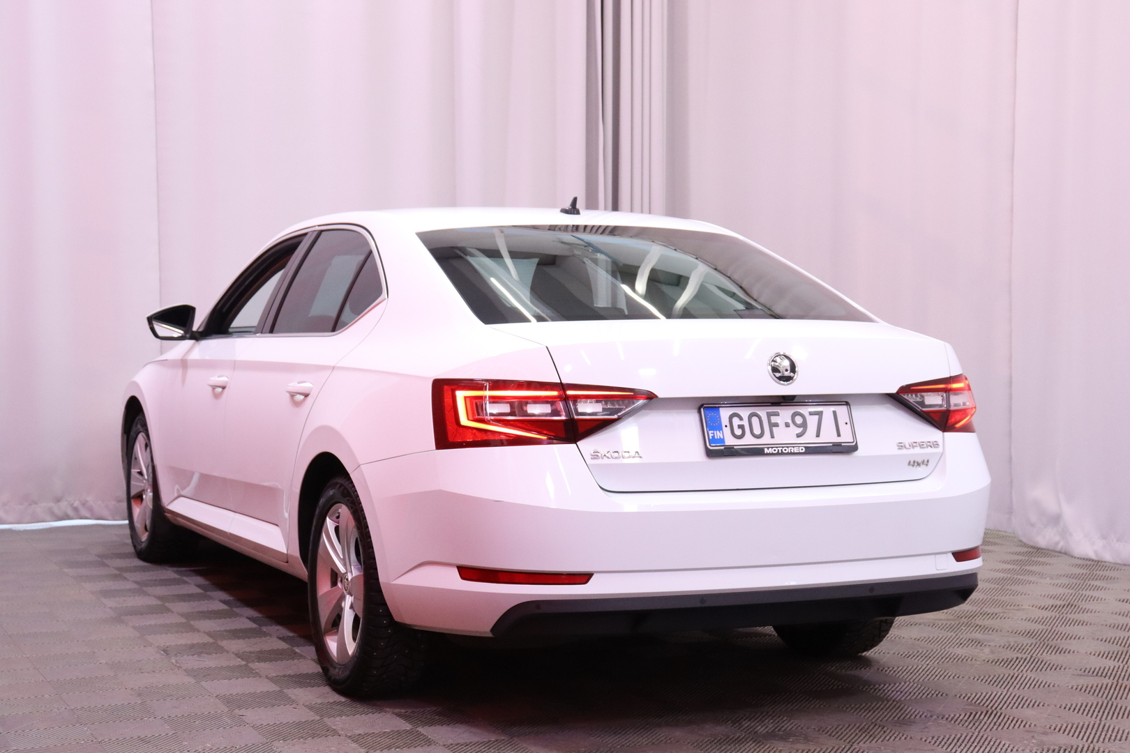 SKODA Superb 2016