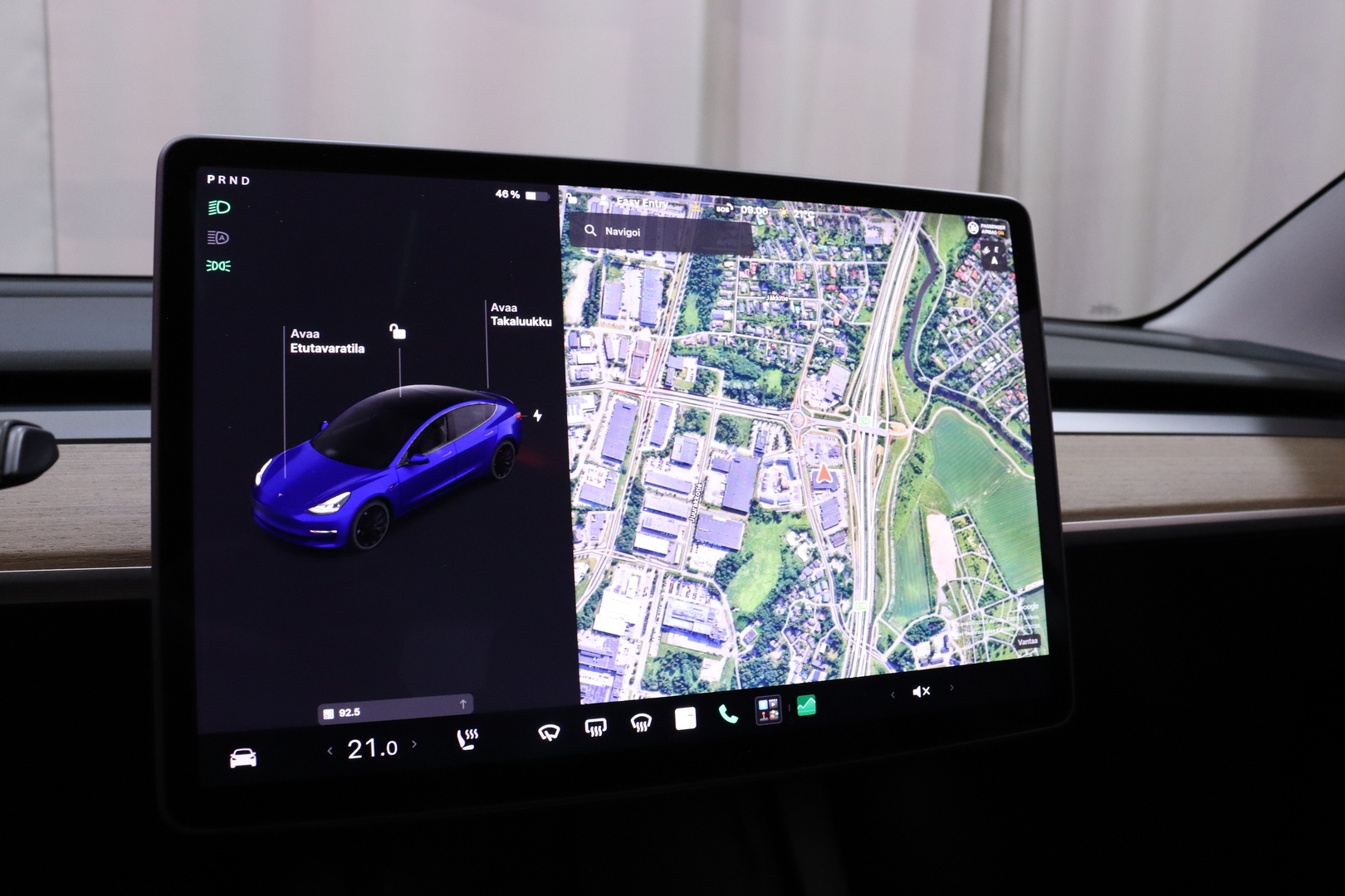 TESLA Model 3 2021