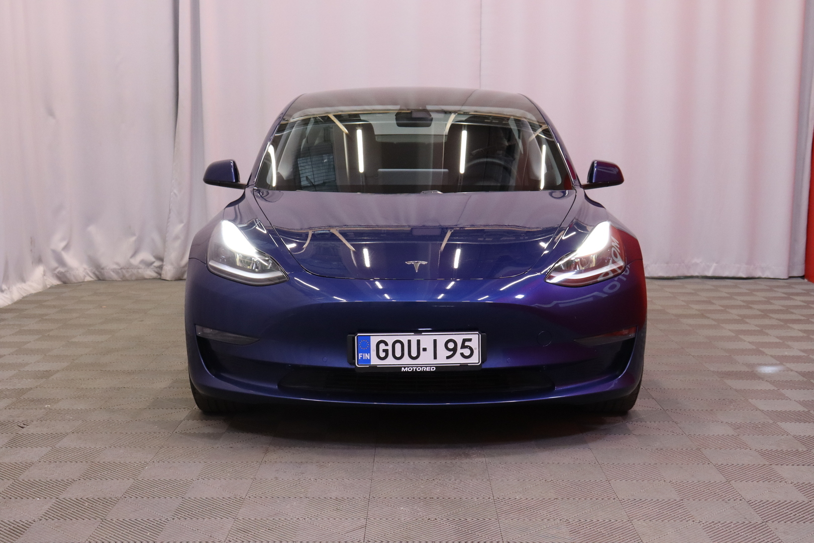 TESLA Model 3 2021