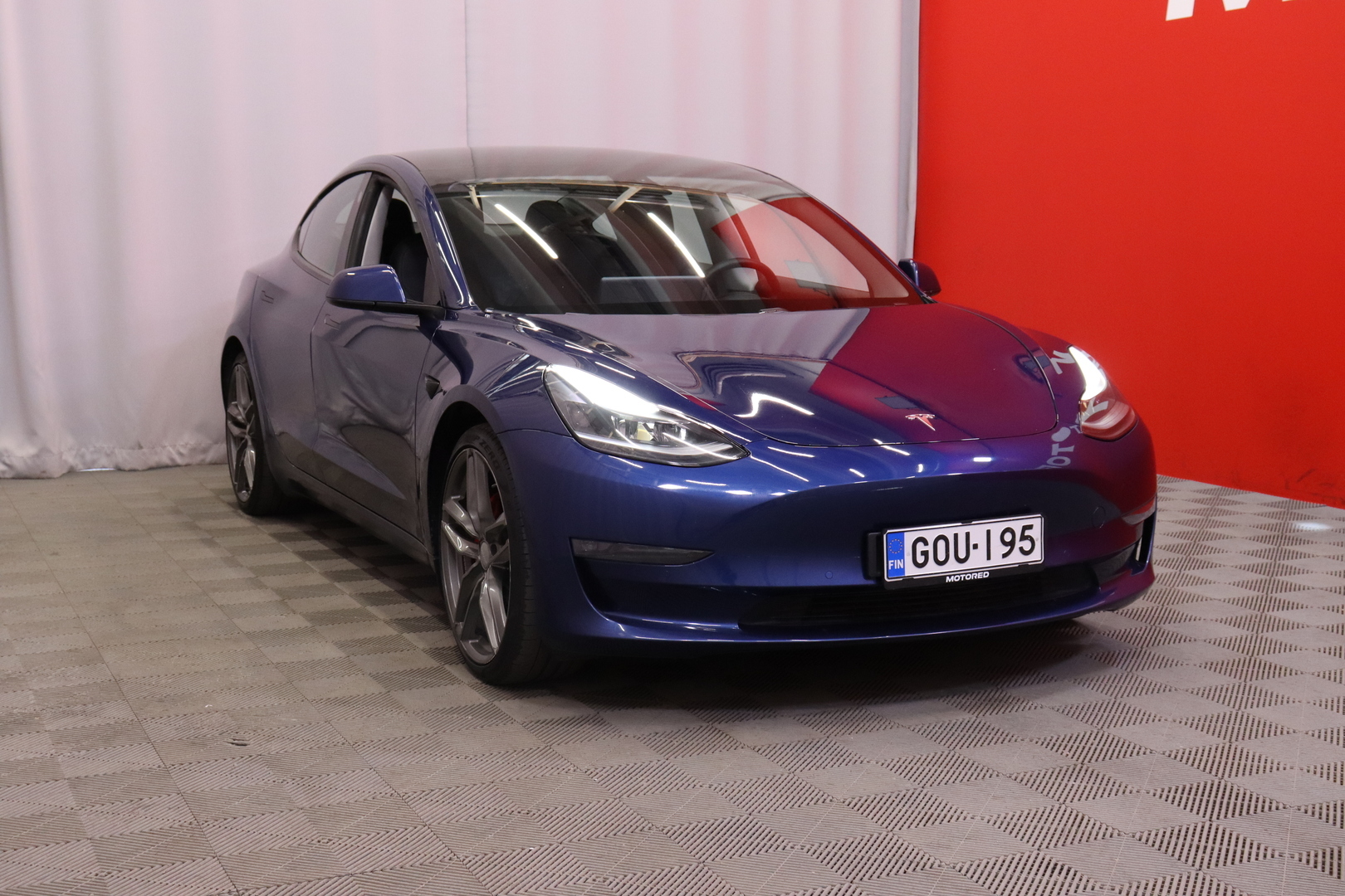 TESLA Model 3 2021