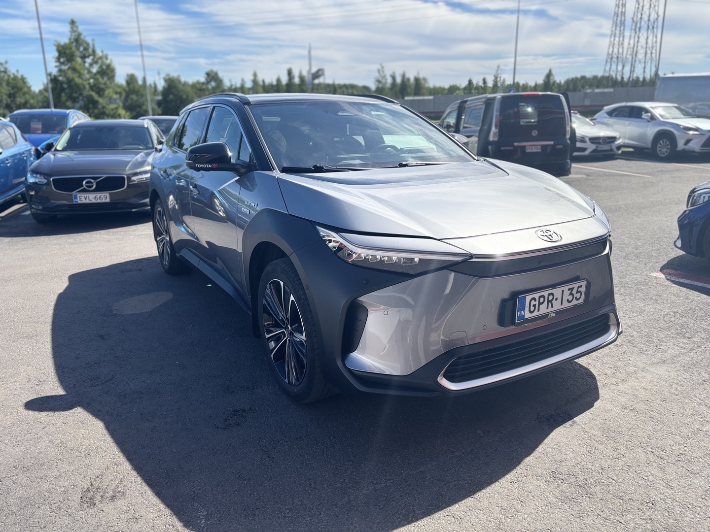 TOYOTA bZ4X 2022