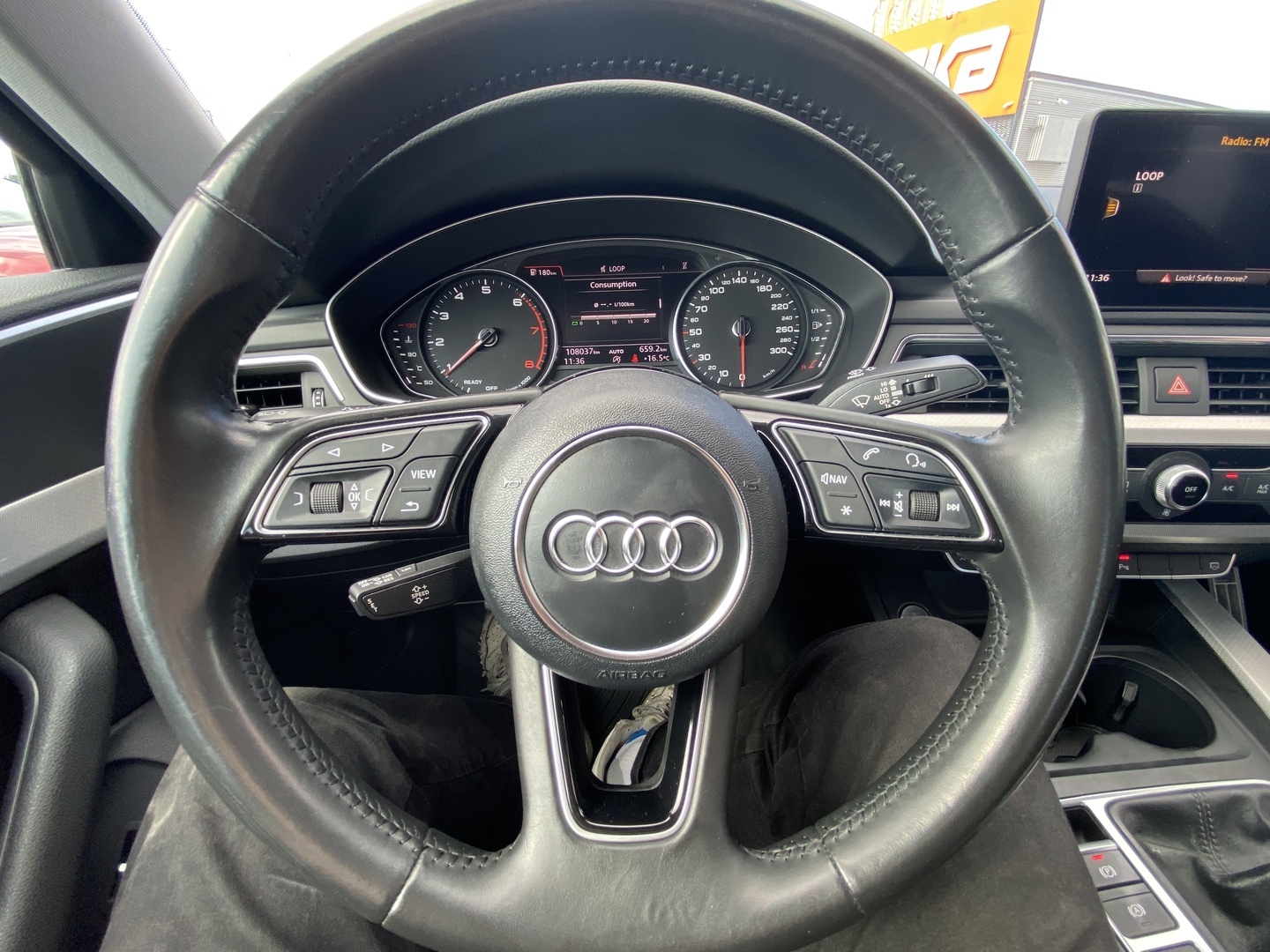 AUDI A4 2016