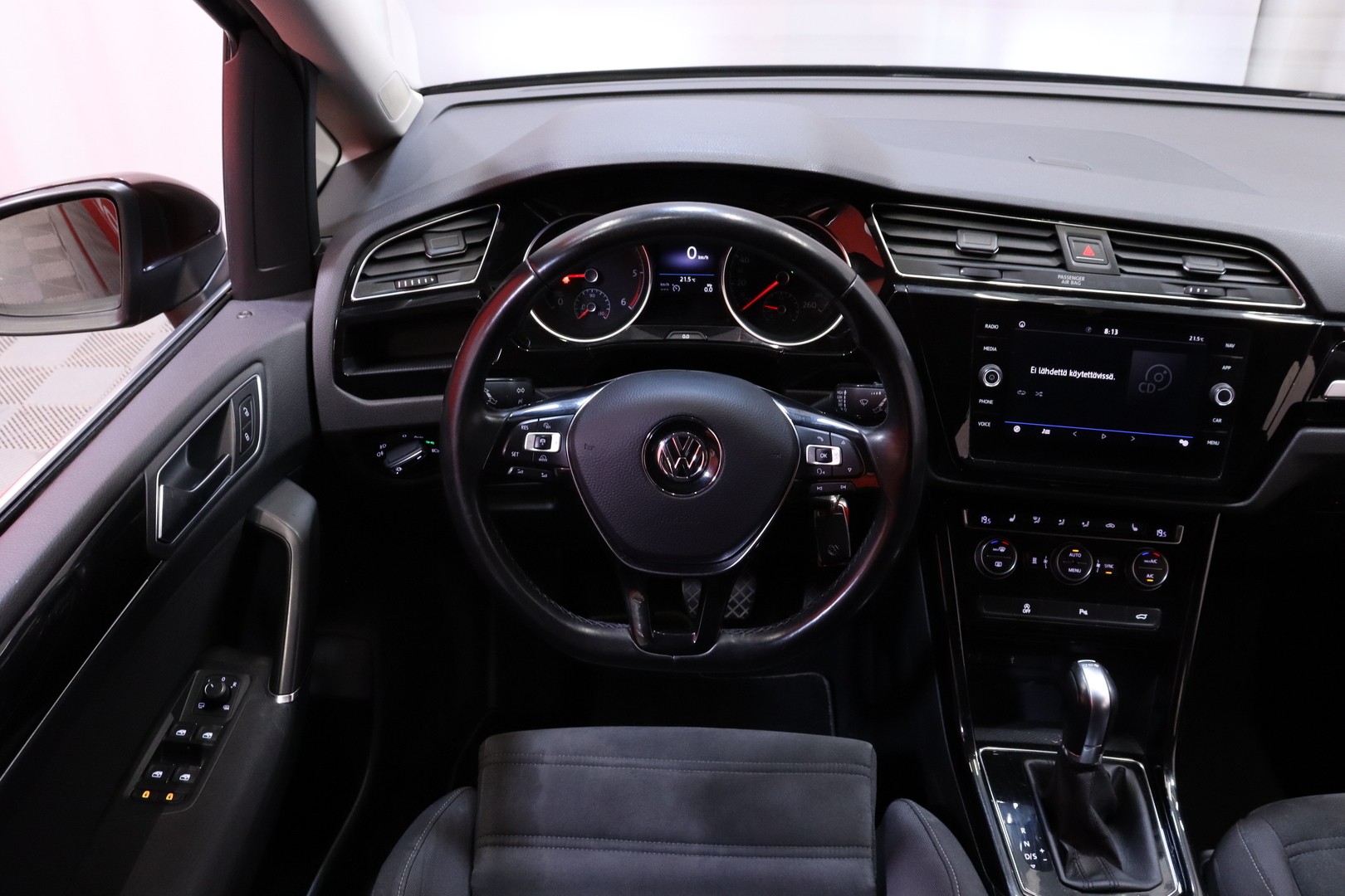 VOLKSWAGEN Touran 2018
