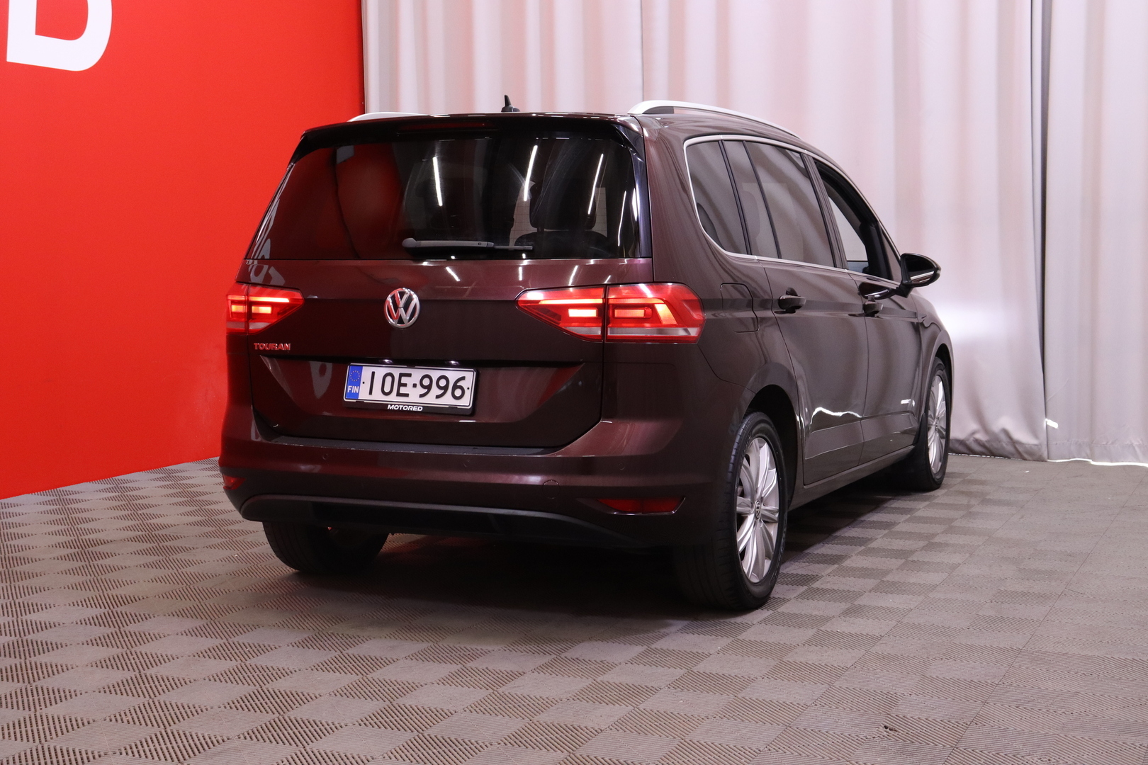 VOLKSWAGEN Touran 2018
