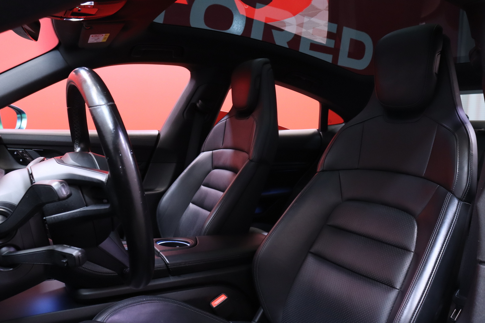 PORSCHE Taycan 2021