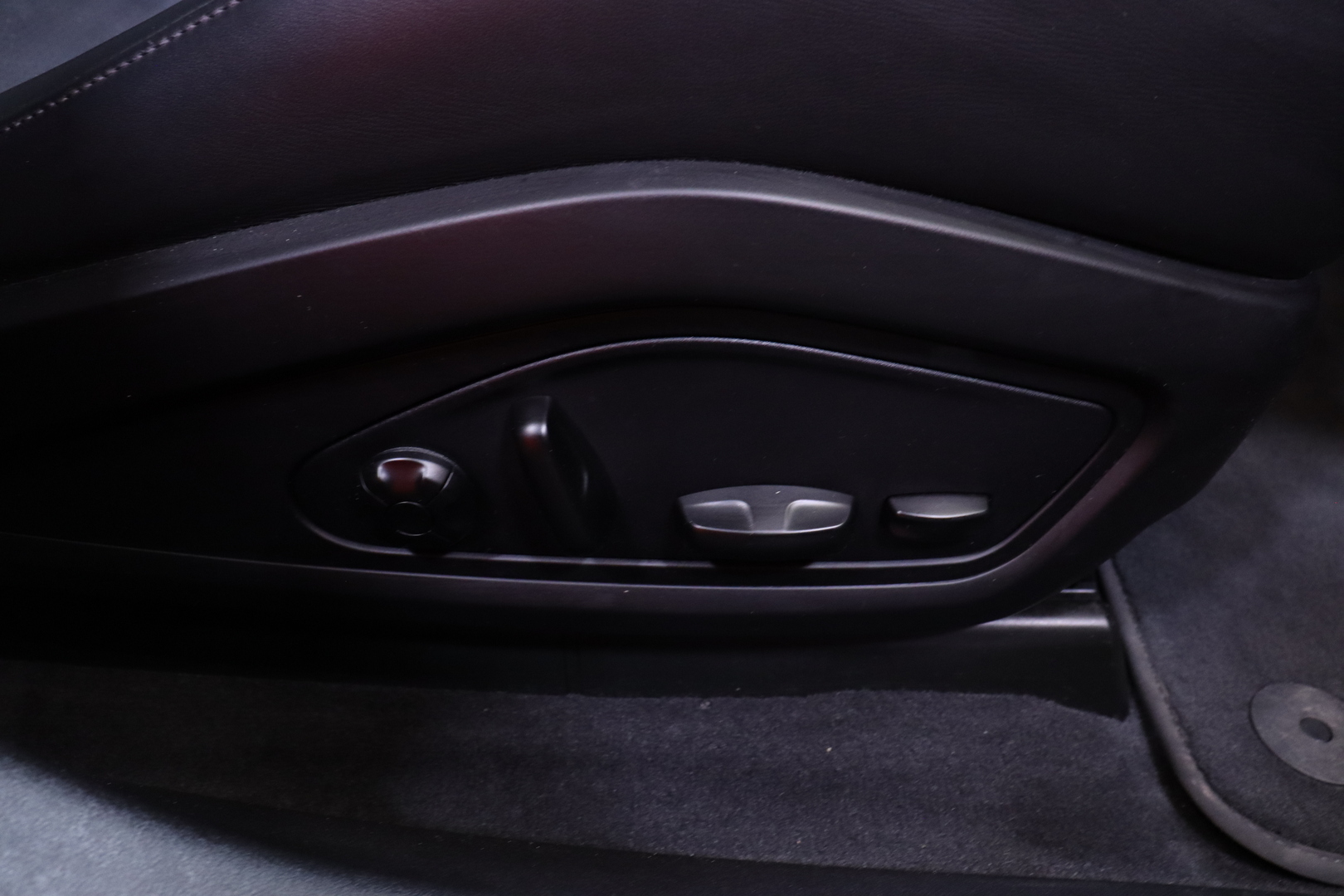 PORSCHE Taycan 2021