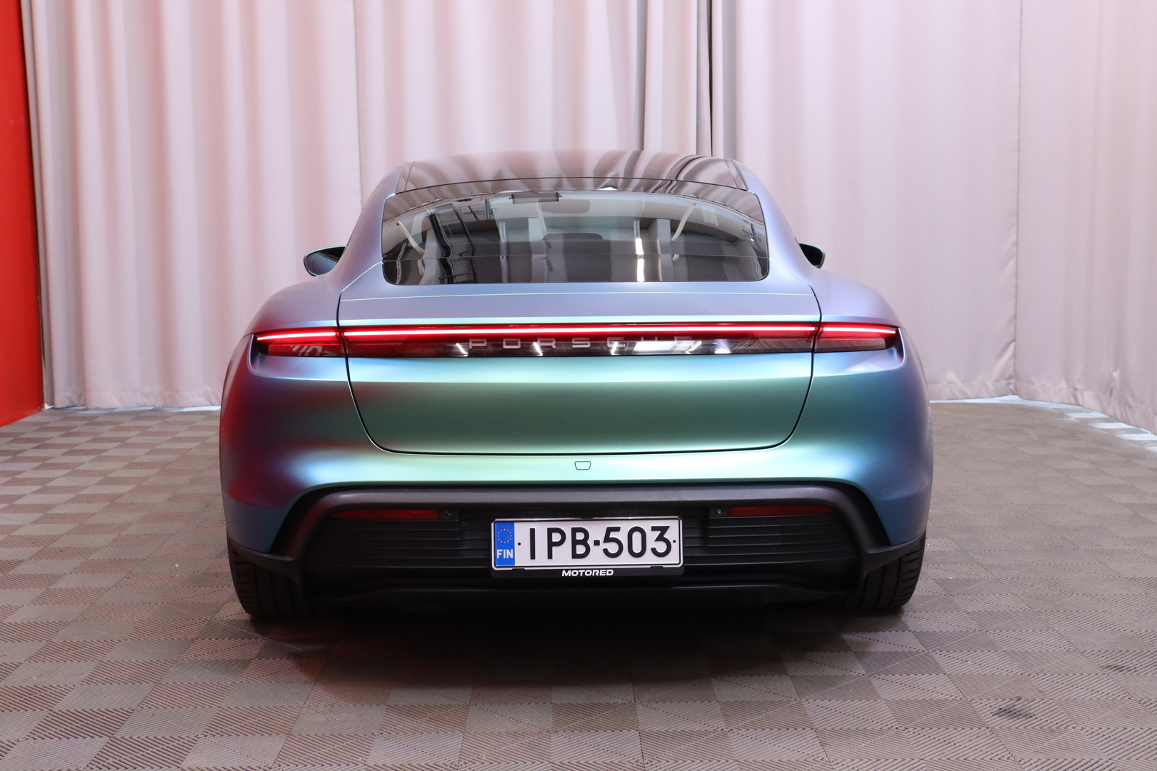 PORSCHE Taycan 2021