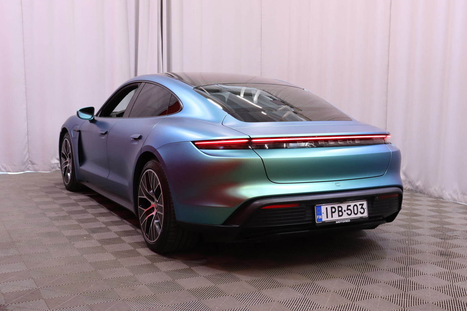 PORSCHE Taycan 2021