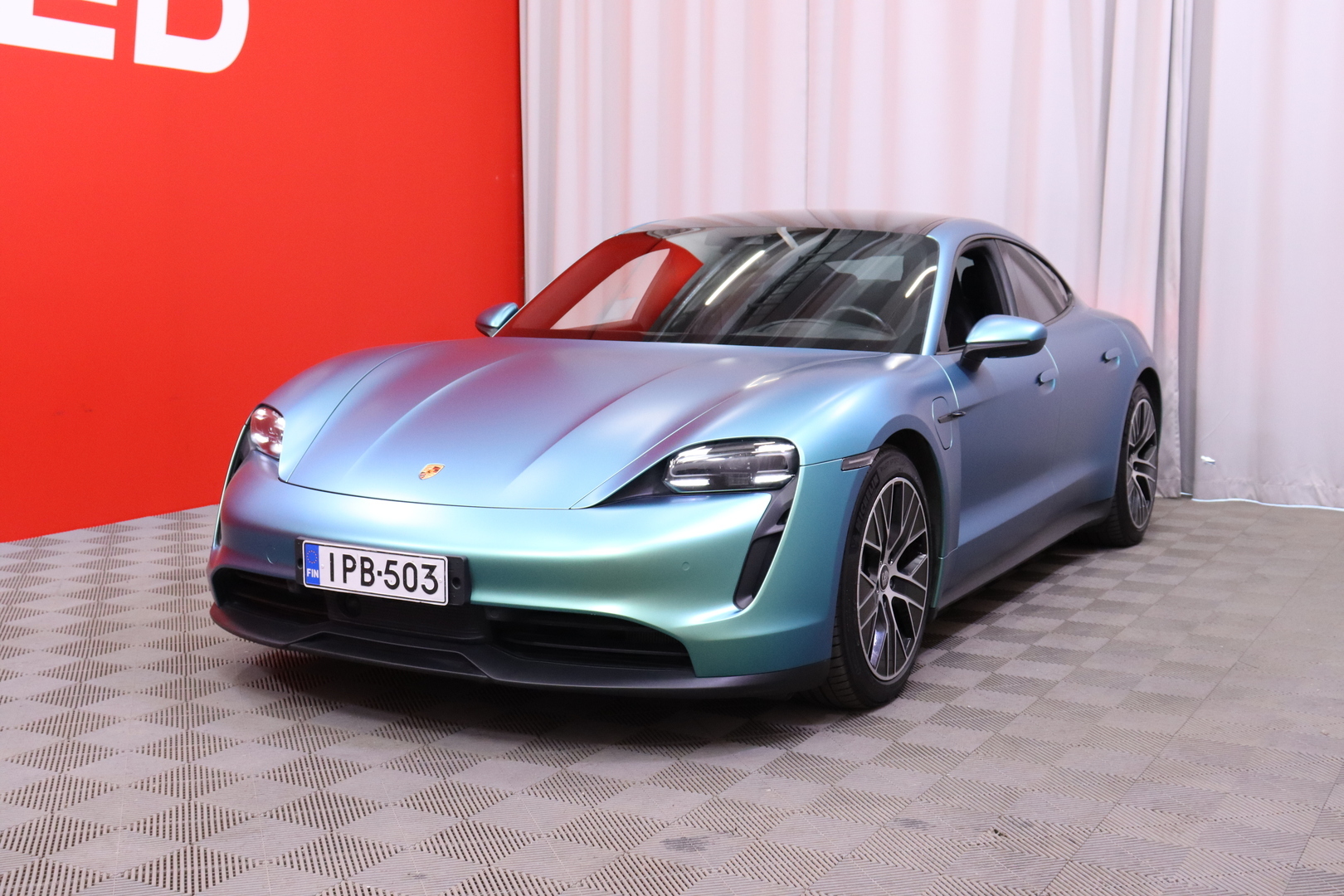 PORSCHE Taycan 2021