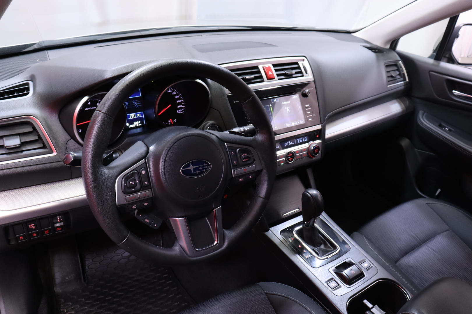SUBARU Outback 2018