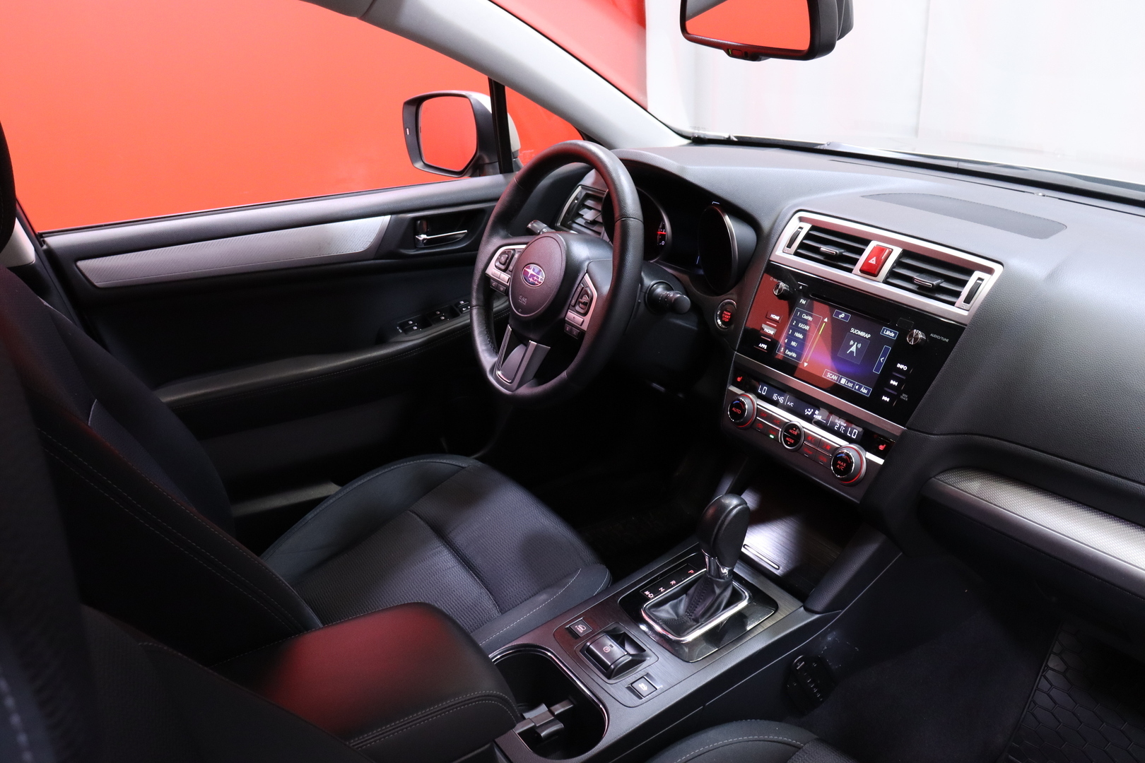 SUBARU Outback 2018