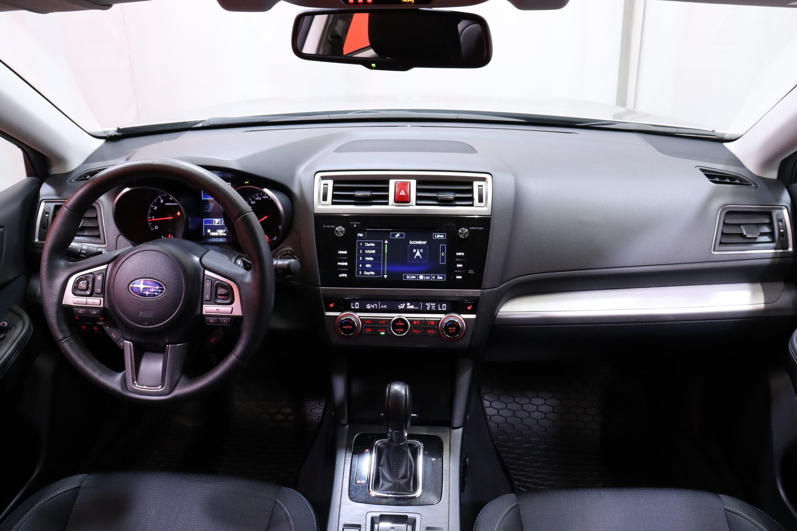SUBARU Outback 2018