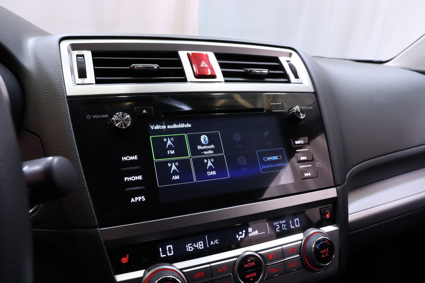 SUBARU Outback 2018