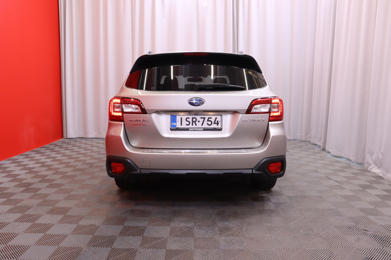 SUBARU Outback 2018