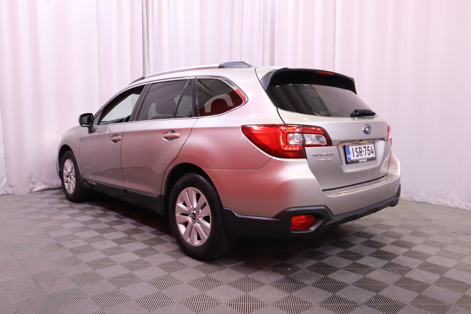 SUBARU Outback 2018