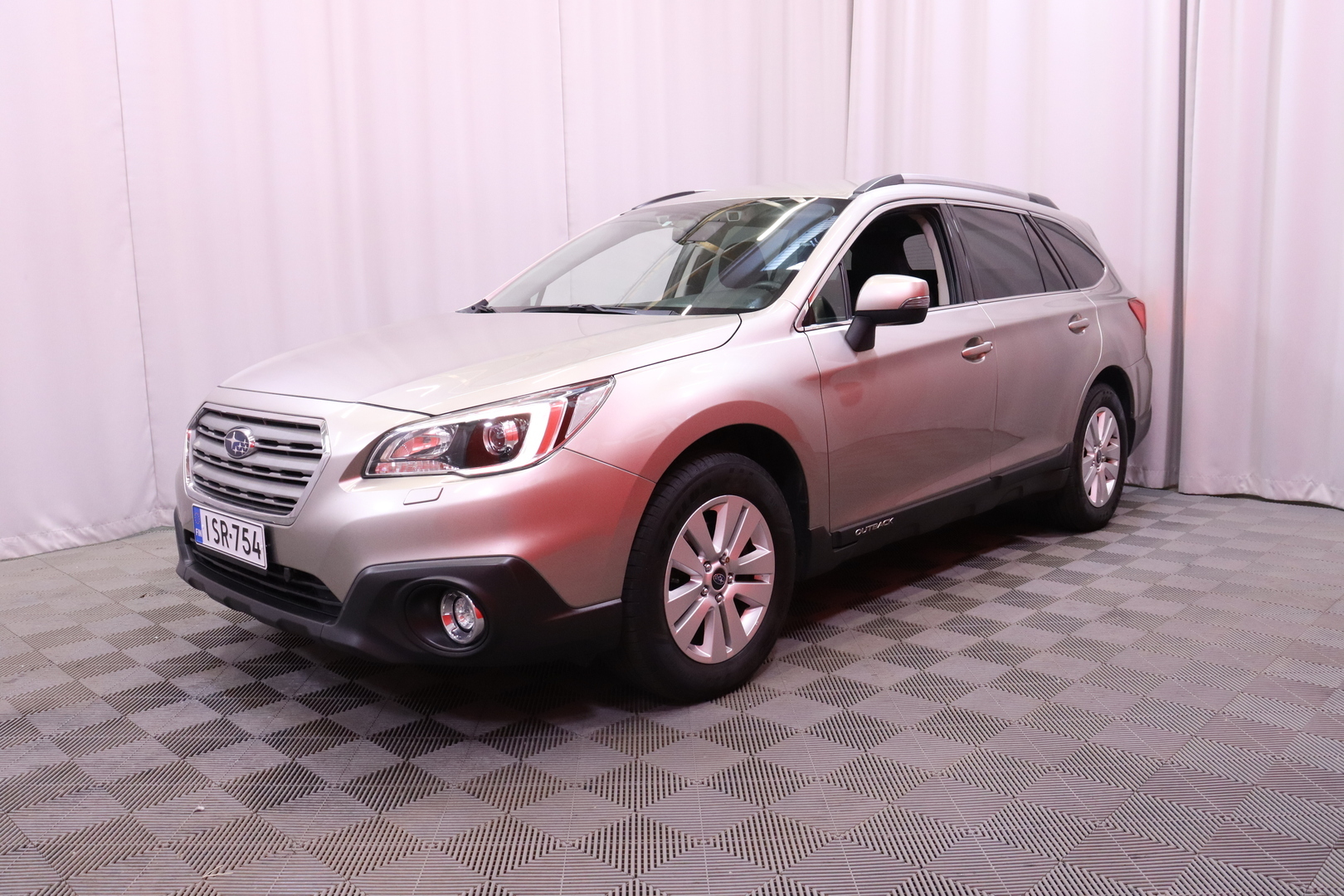 SUBARU Outback 2018