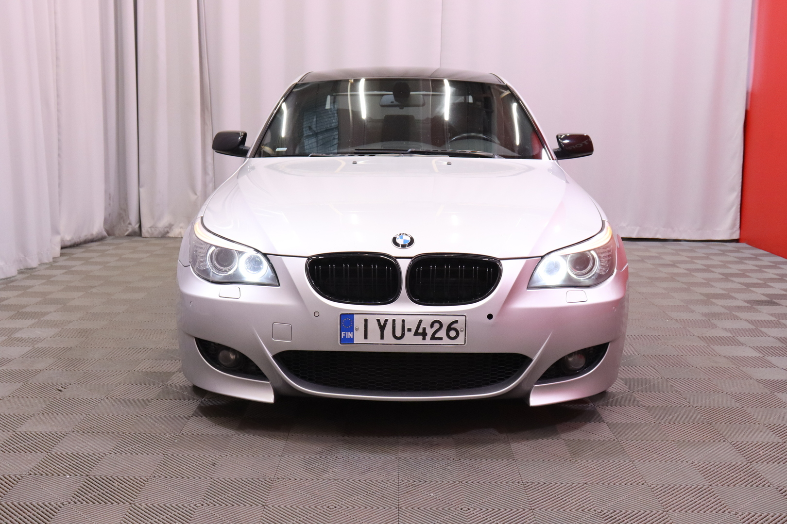 BMW 520 2008