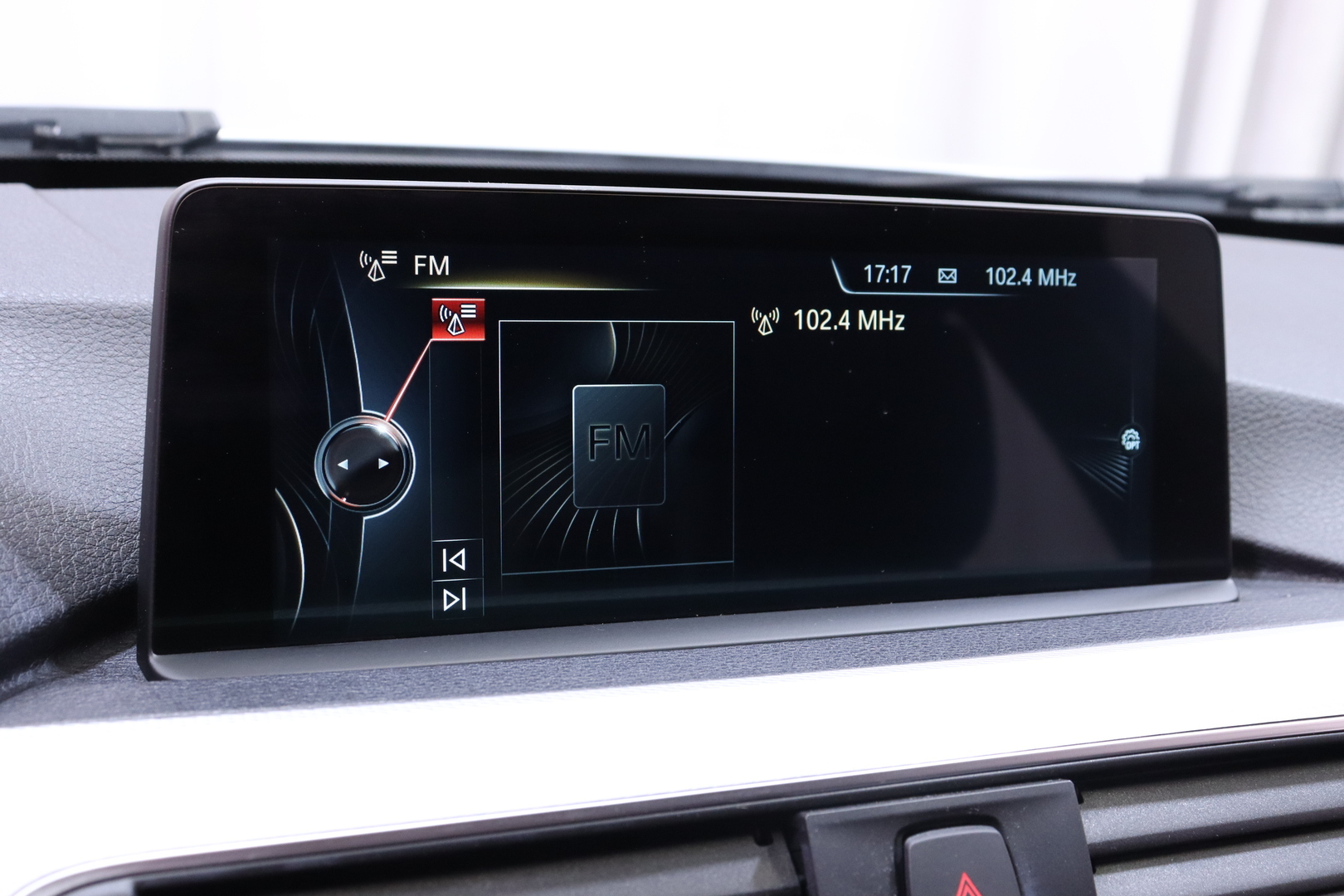 BMW 330 2016