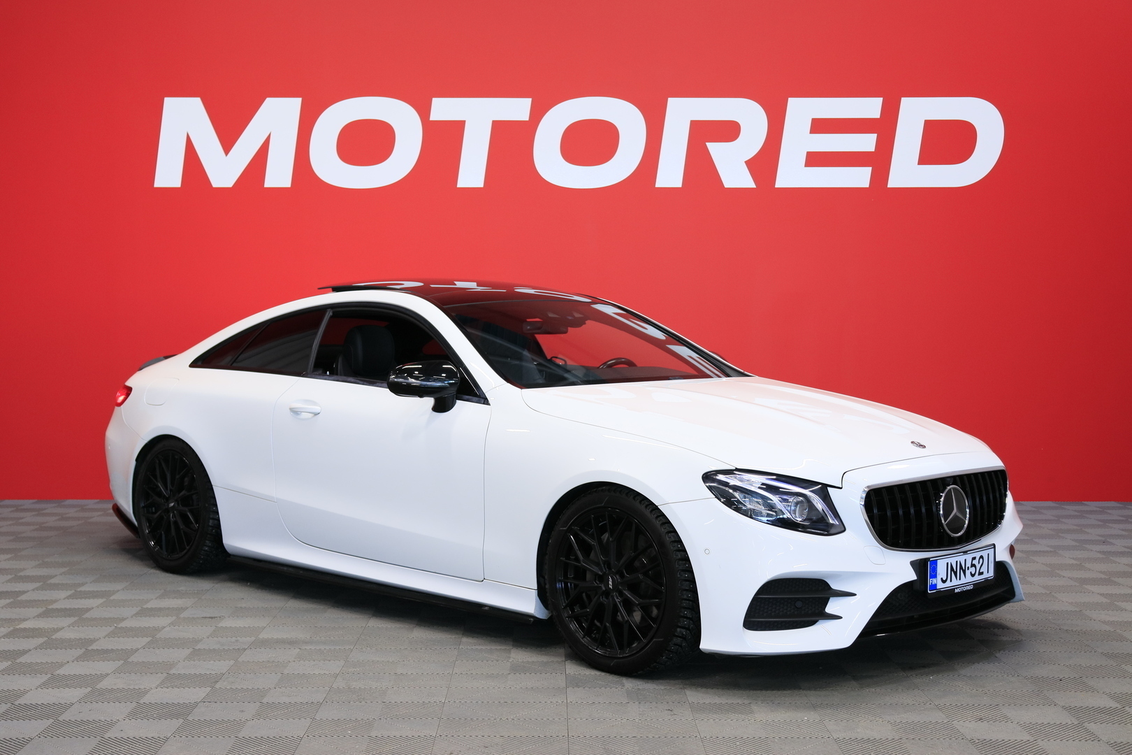 MERCEDES-BENZ E 2018