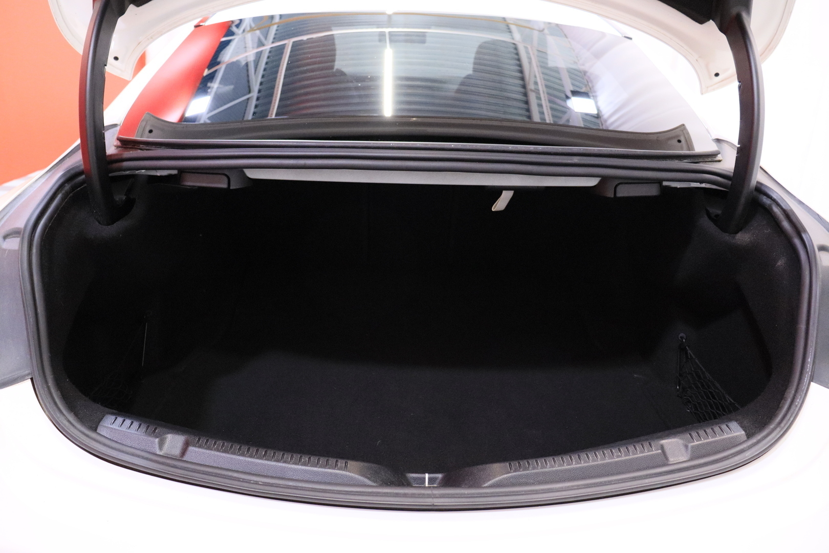 MERCEDES-BENZ E 2018