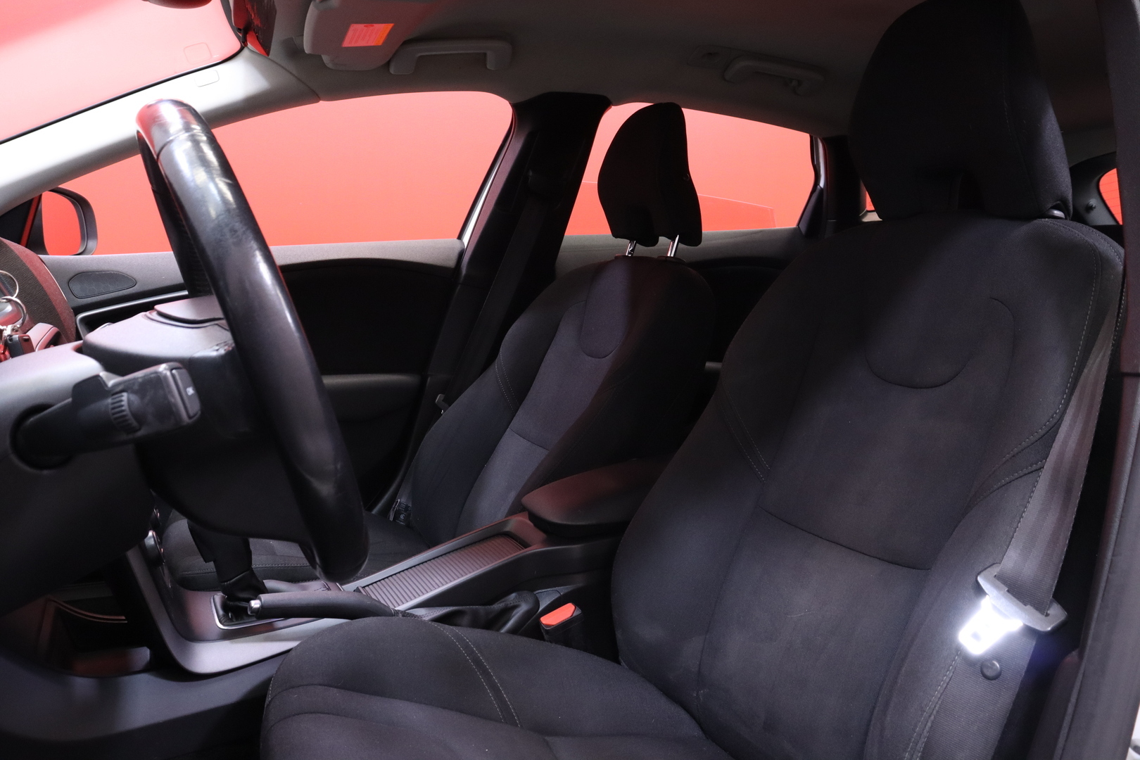 VOLVO V40 2014