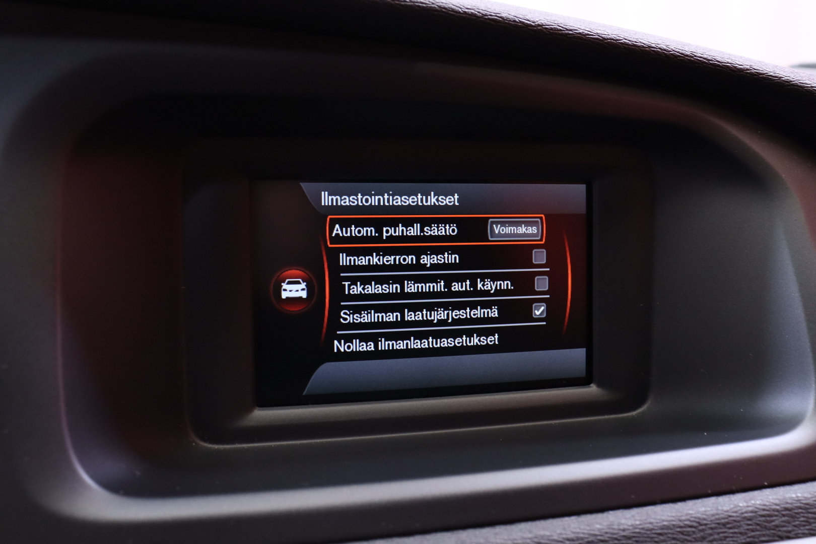 VOLVO V40 2014