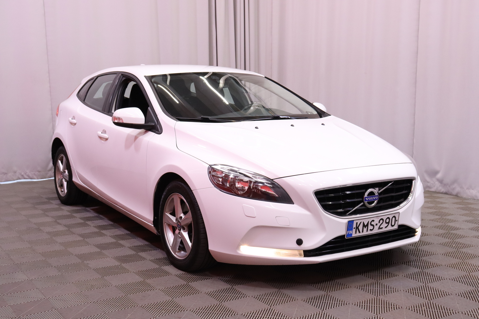 VOLVO V40 2014