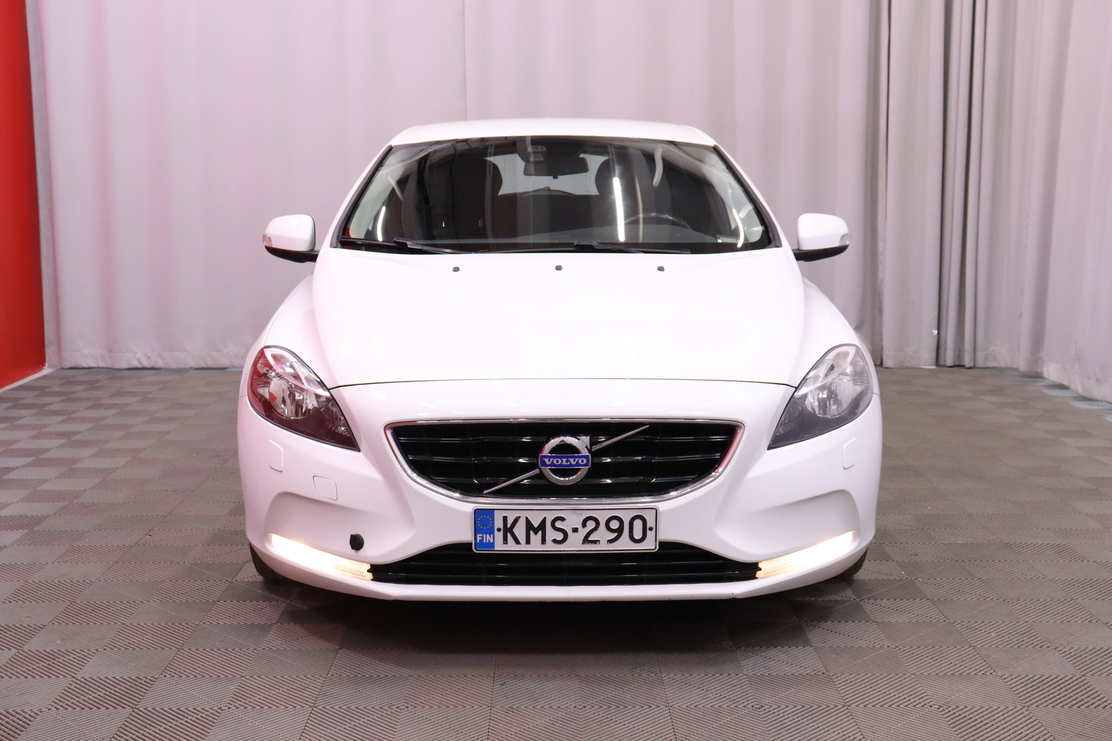 VOLVO V40 2014