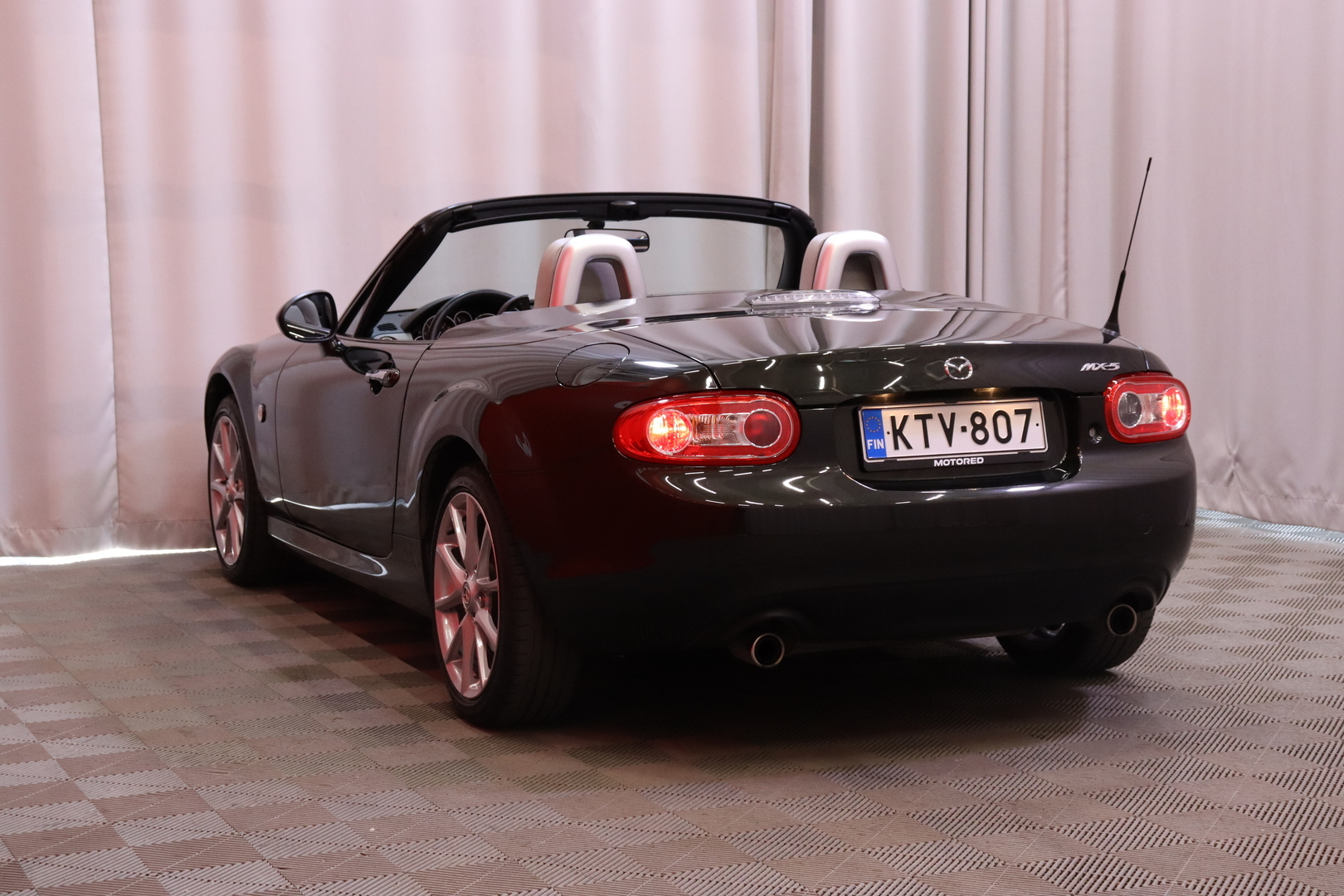 MAZDA MX-5 2011