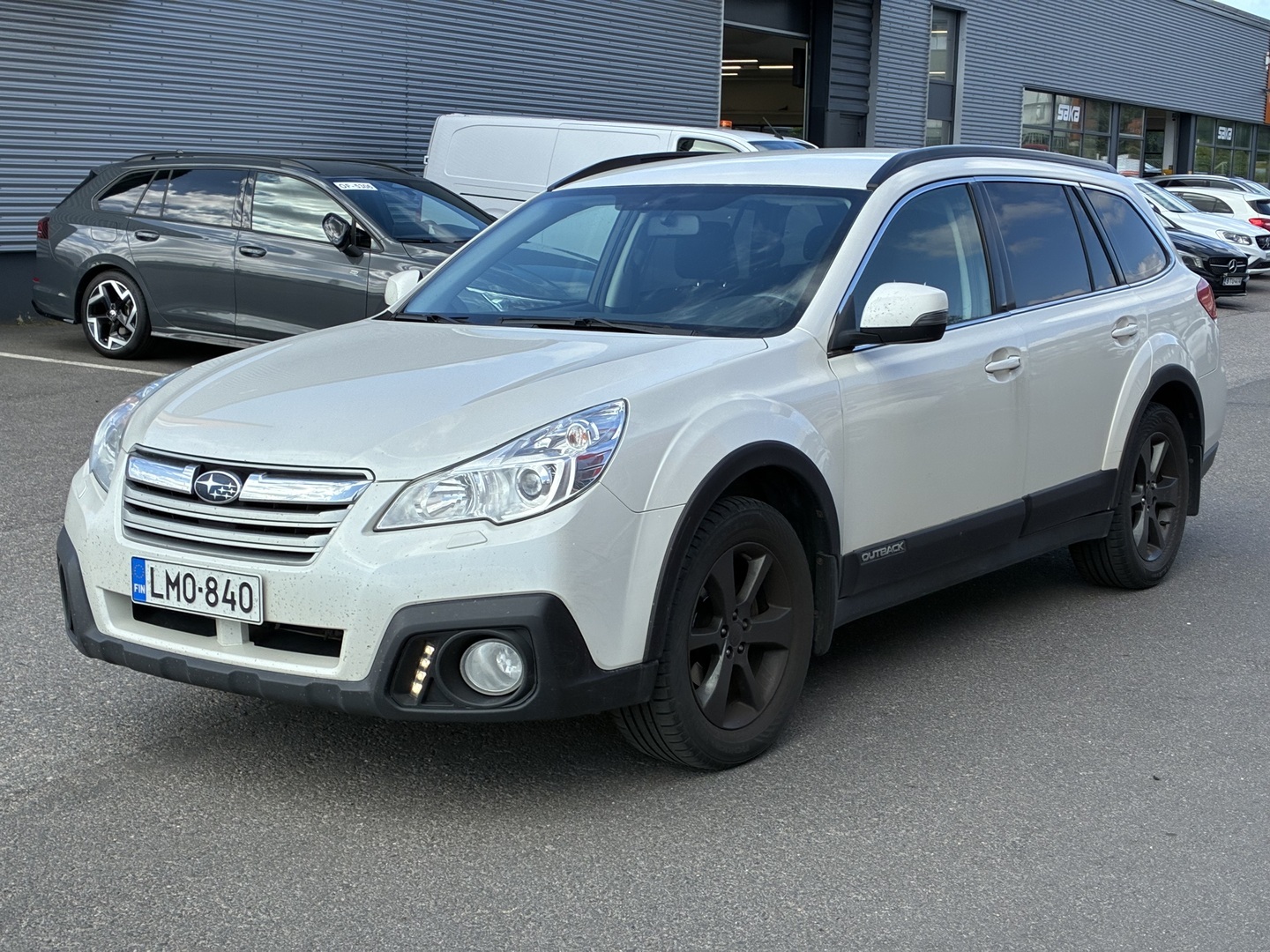 SUBARU Outback 2014
