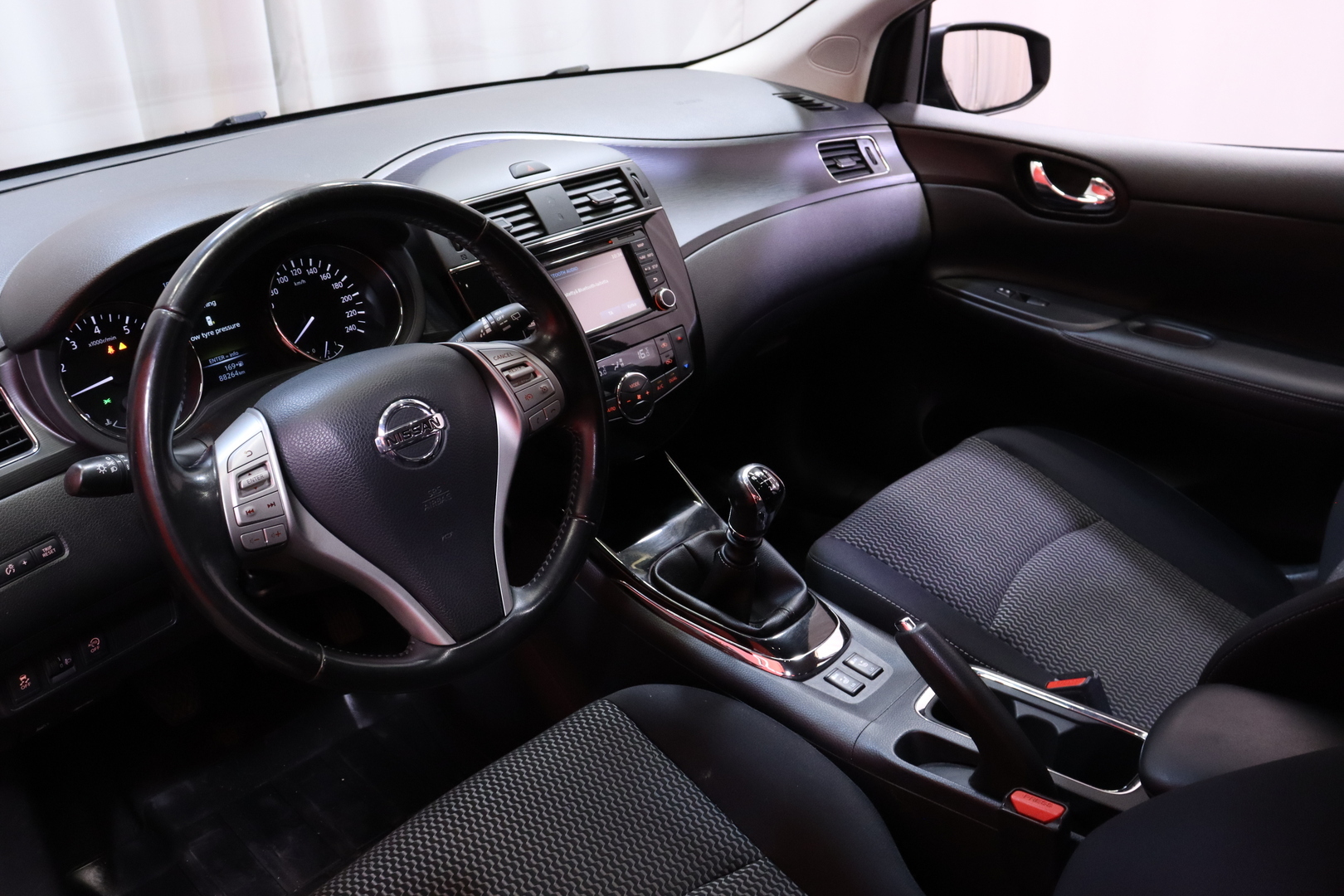 NISSAN Pulsar 2015
