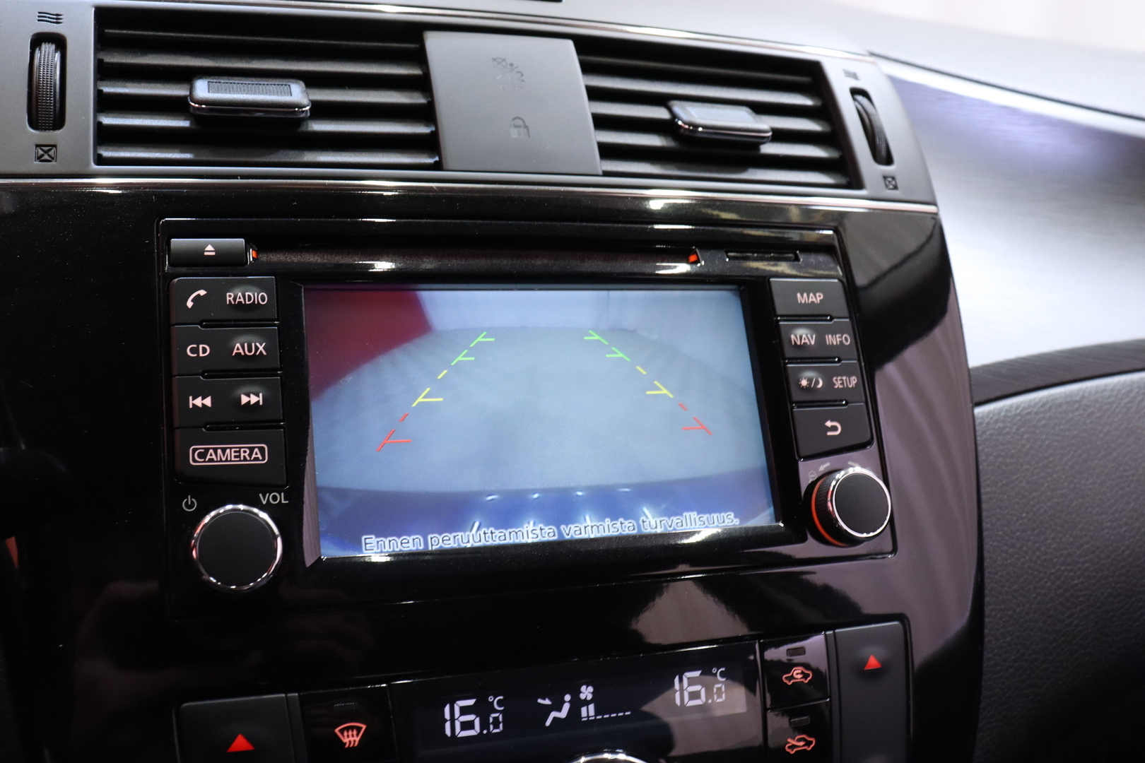 NISSAN Pulsar 2015