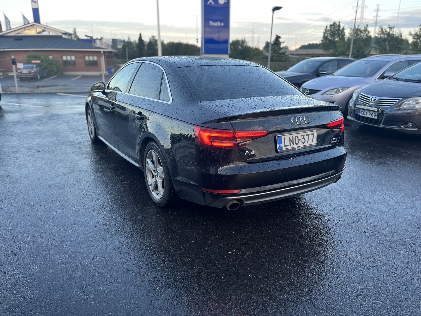 AUDI A4 2016