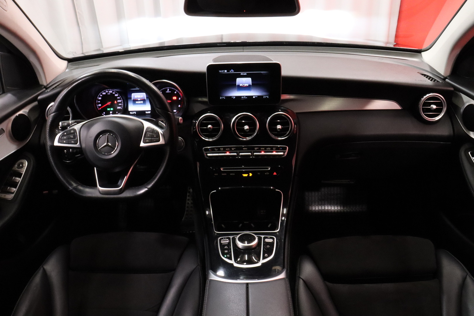 MERCEDES-BENZ GLC 2018