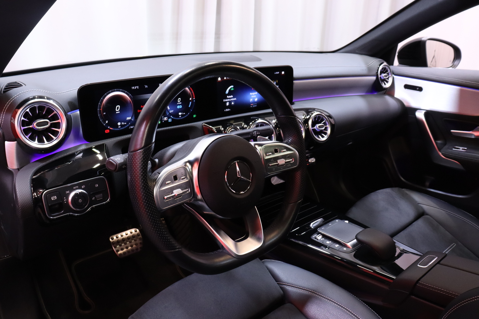 MERCEDES-BENZ CLA 2021