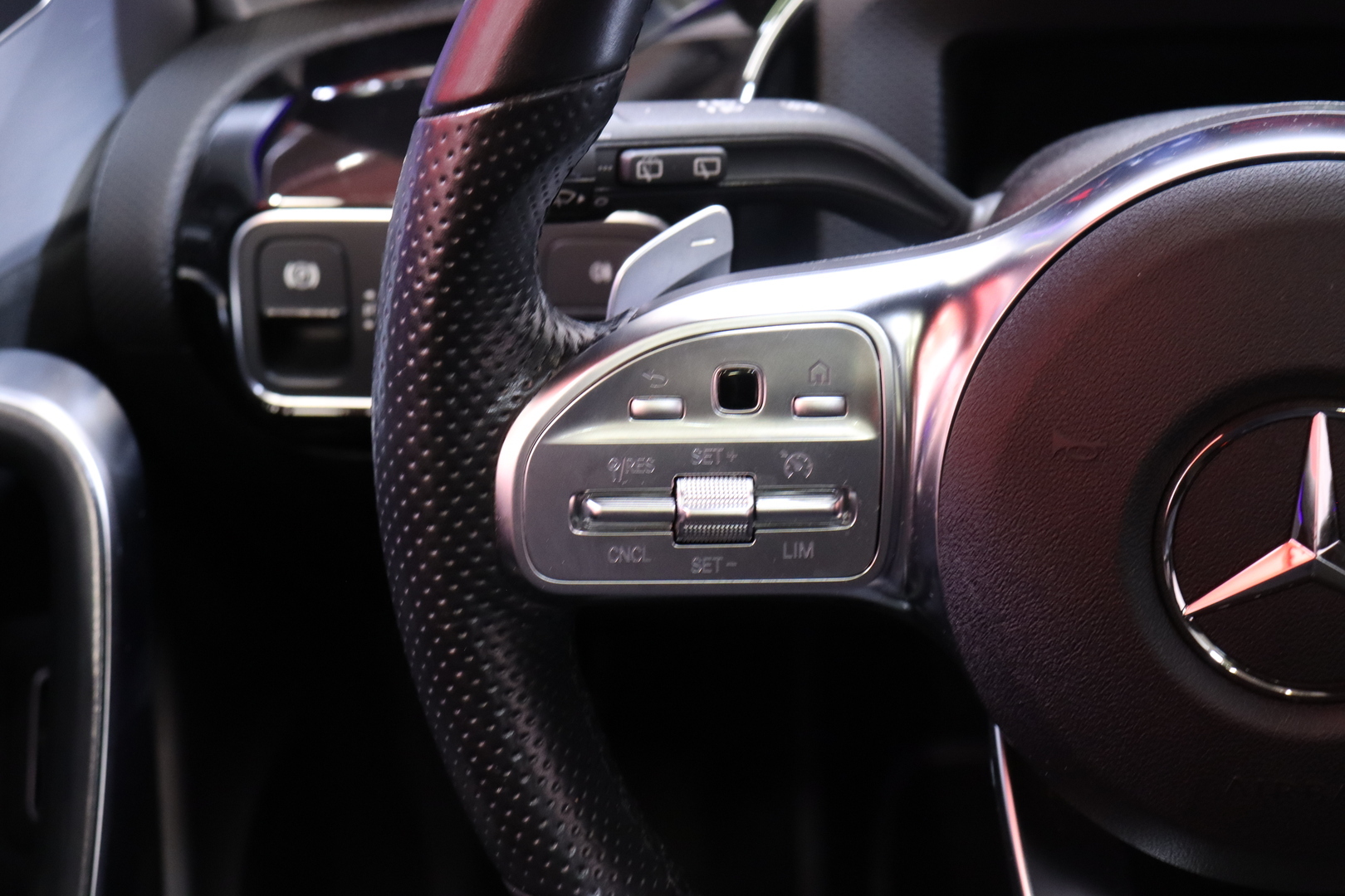 MERCEDES-BENZ CLA 2021