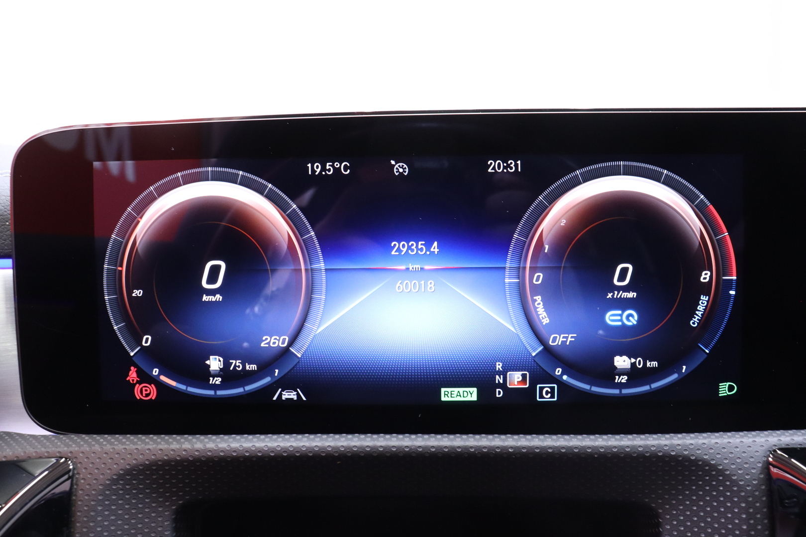 MERCEDES-BENZ CLA 2021