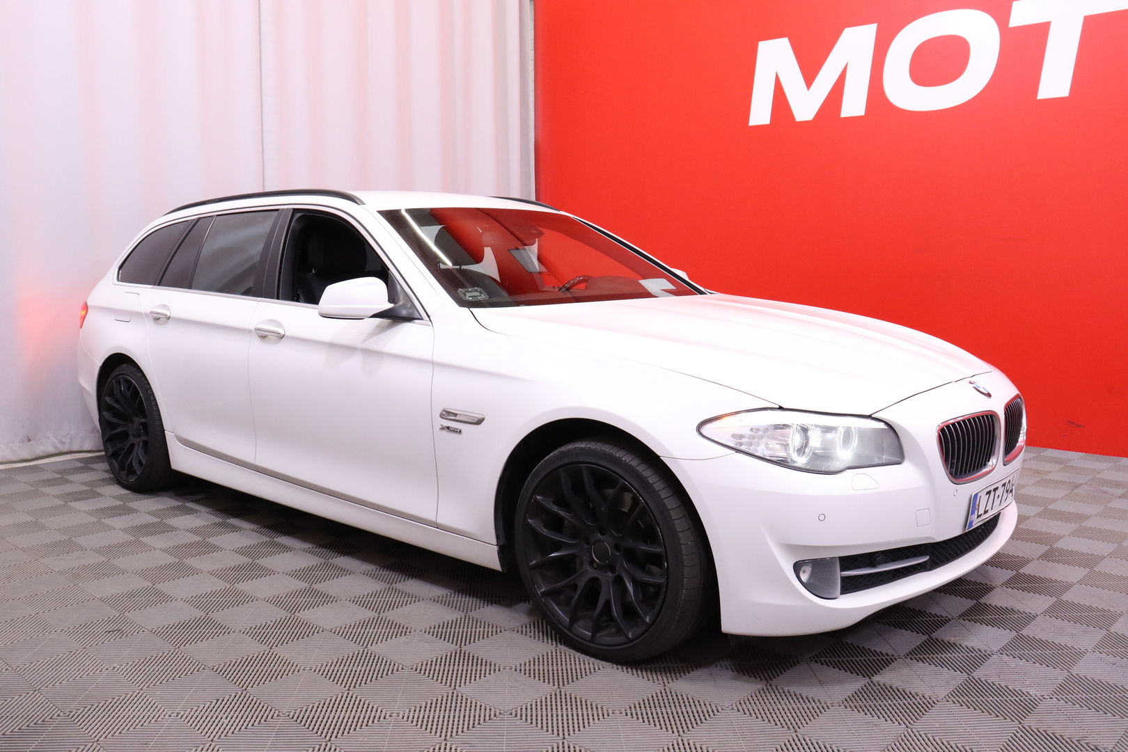 BMW 525 2011