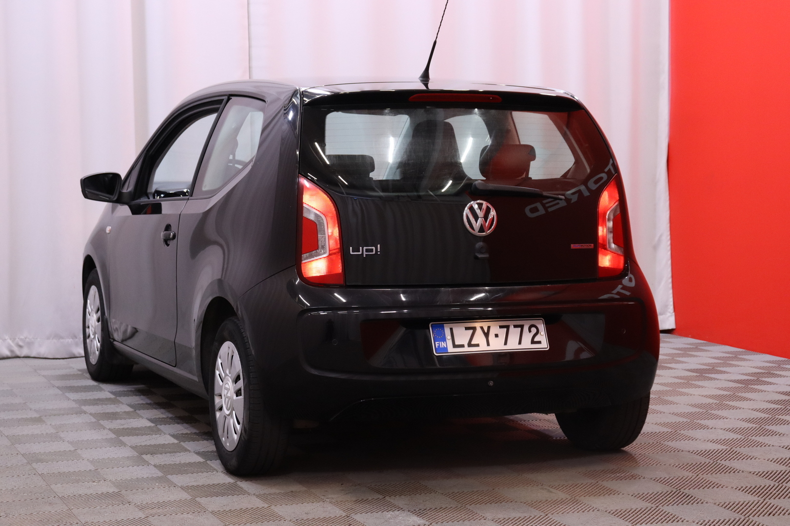 VOLKSWAGEN up! 2012